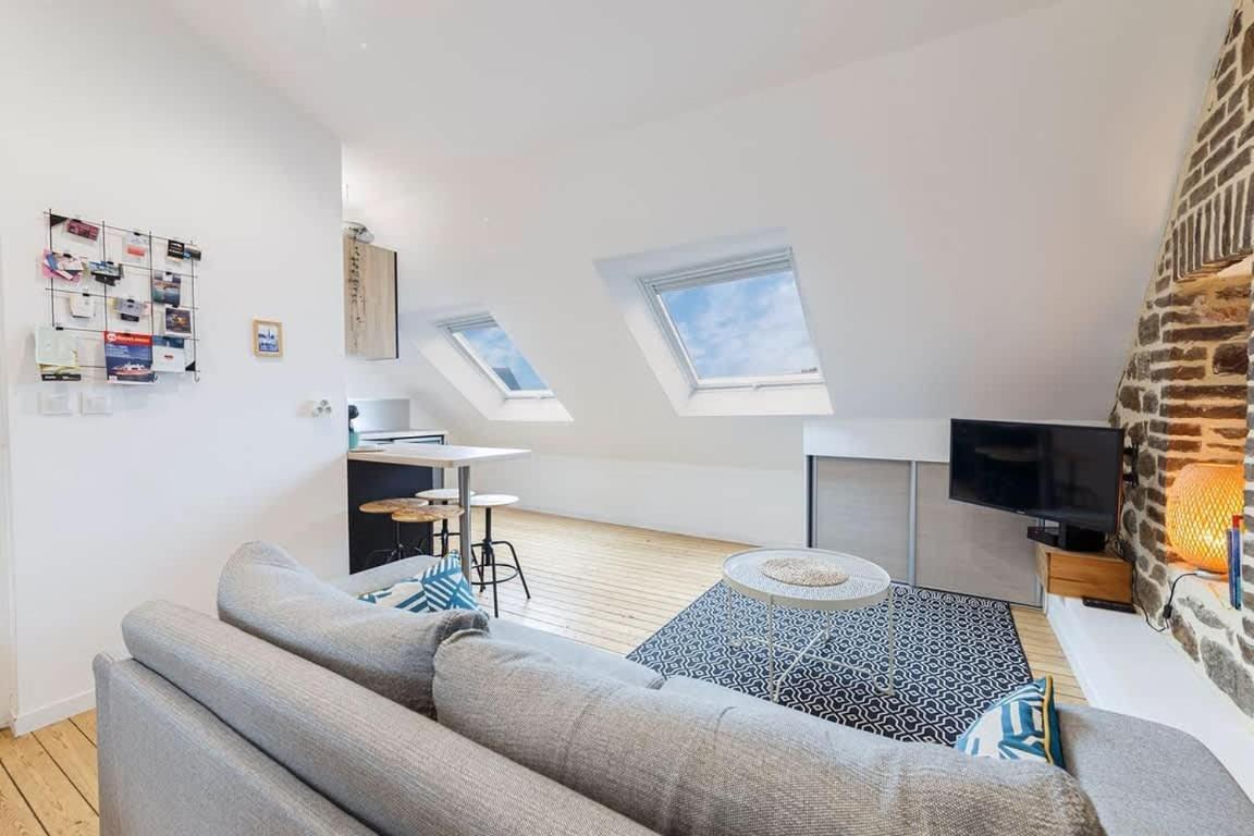 Cocon Malouin T2 Vue Intra-muros Et Bassins Appartement Saint-Malo